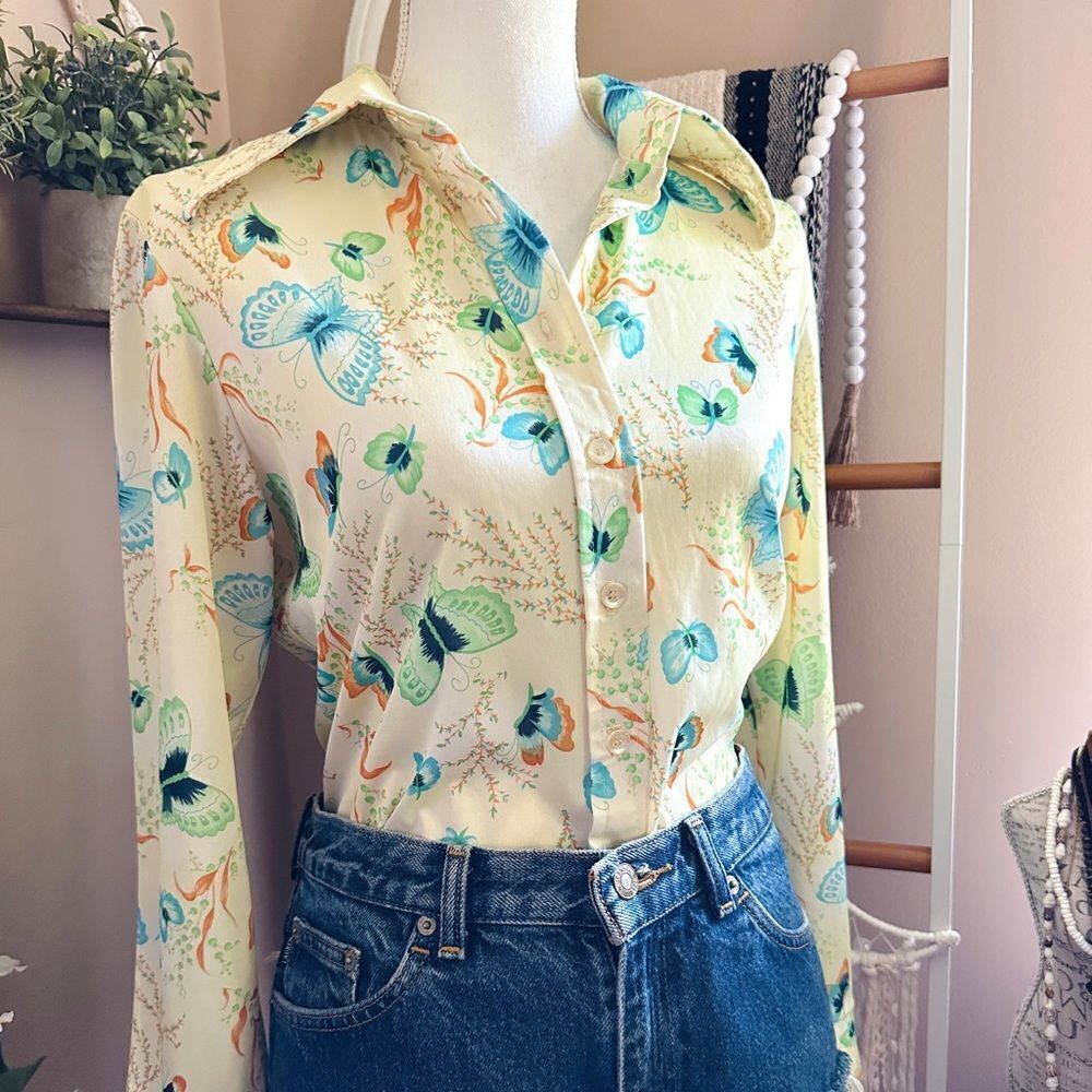Y2K Style Retro Cottagecore Colorful Butterfly Button Up Shirt - Picture 2 of 10